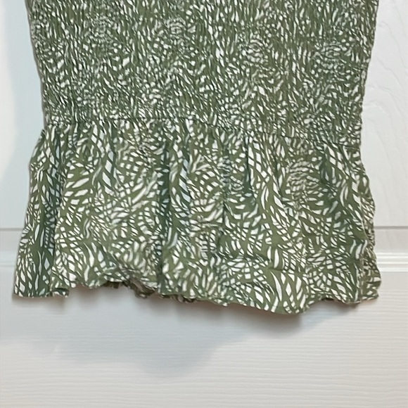 Japna Green Smocked Top, Medium - Picture 3 of 5